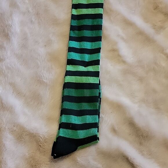 ST. PATRICK'S DAY OVER-THE-KNEE GREEN AND BLACK STRIPED SOCKS - NEW WITH TAGS! - Picture 6 of 8